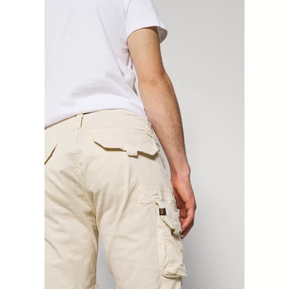 CREW SHORT - jet stream white